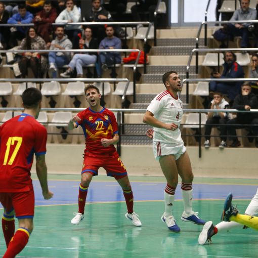 La seleció nacional goleja a Gibraltar (8-0)