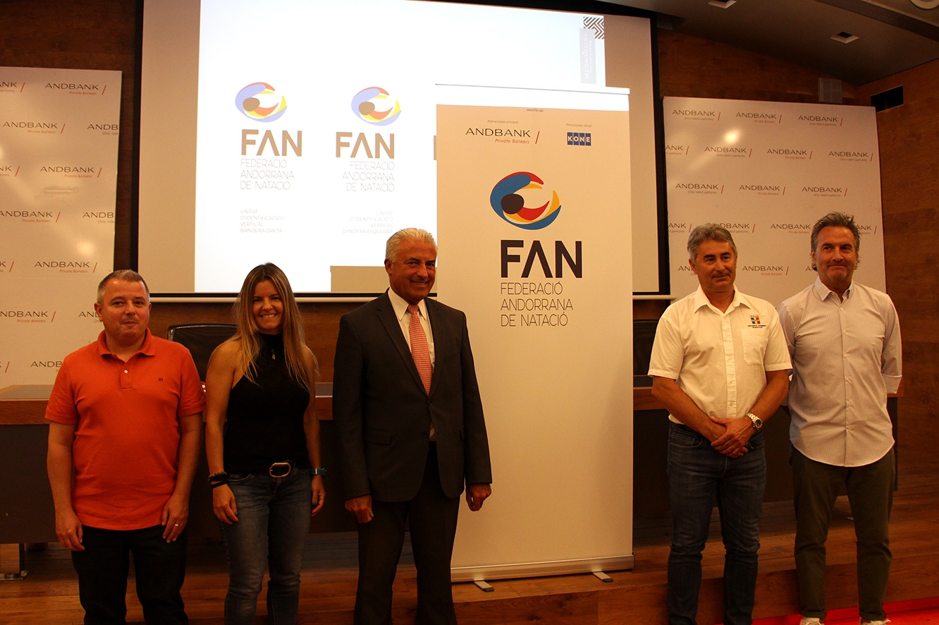 /tmp/160026_fan3.jpg