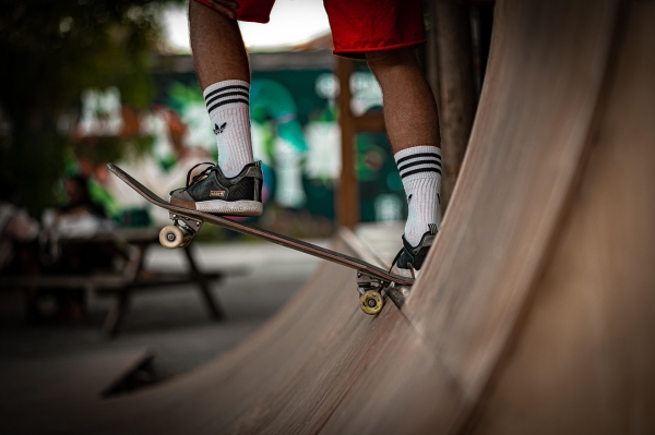 /tmp/183351_taniaferreiralourenco-skateboard-5563464_1920.jpg